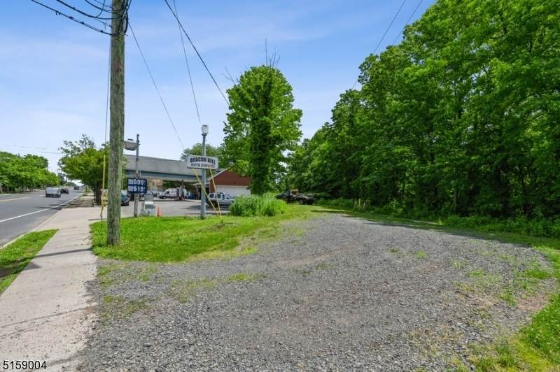 99 Middlesex Ave - Photo 1