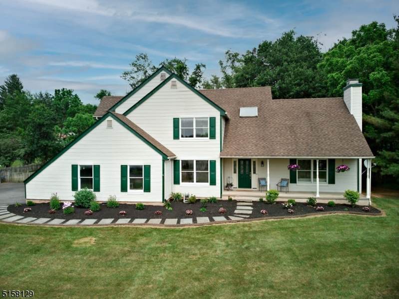 5 Benjamin Ct - Photo 1