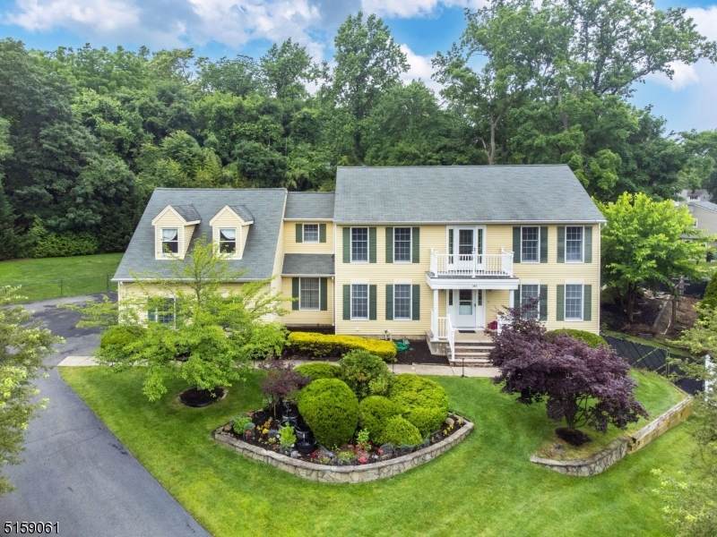 140 Tall Grass Dr - Photo 1