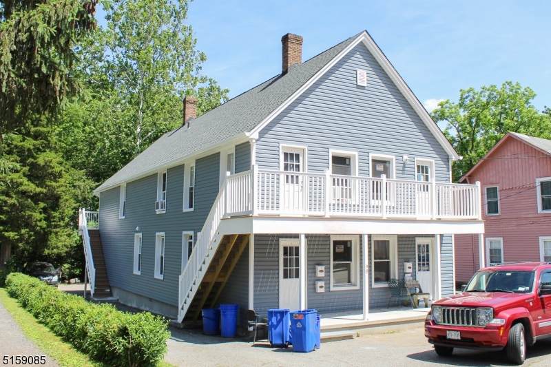 98 Arch St - Photo 1