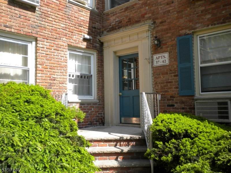 24 Hutton Ave - Photo 1