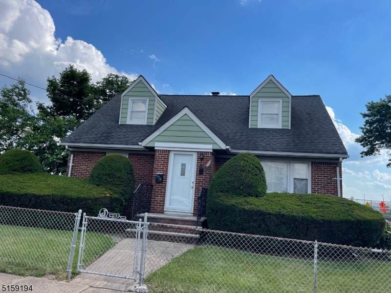 536 Myrtle St - Photo 1
