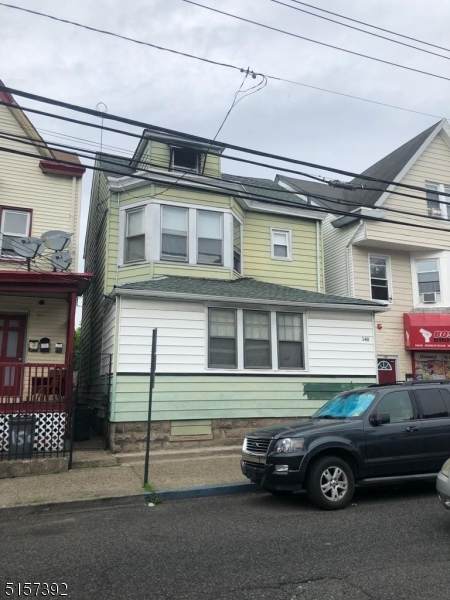 148 Redwood Ave - Photo 1