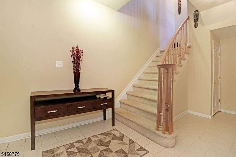 513 Regal Blvd - Photo 1