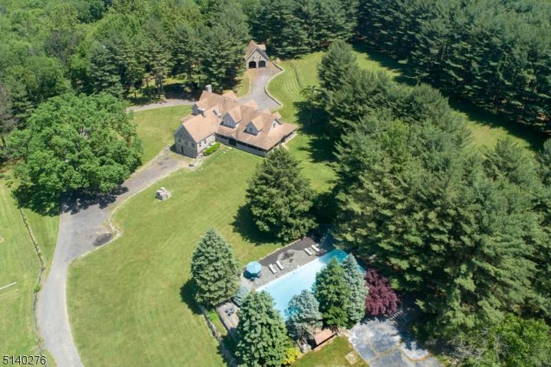 17 Guinea Hollow Rd - Photo 1