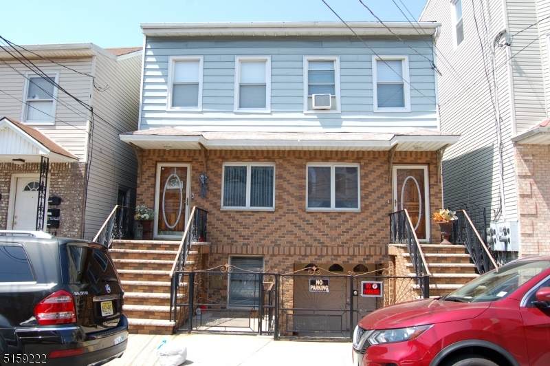127 Prospect St - Photo 1