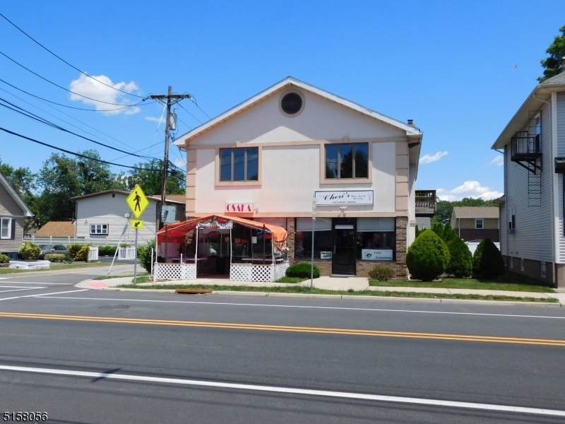 166 Newark Pompton Tpke - Photo 1
