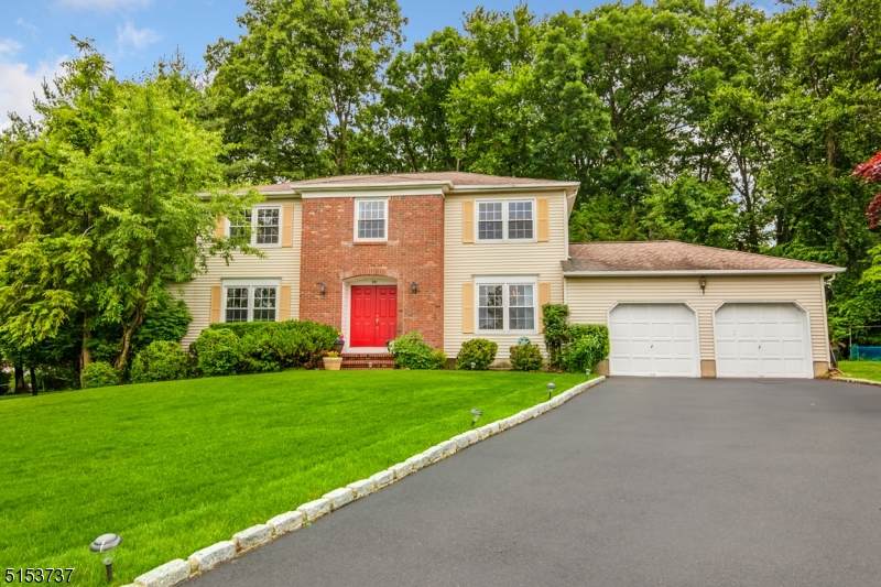 29 Woodside Dr - Photo 1