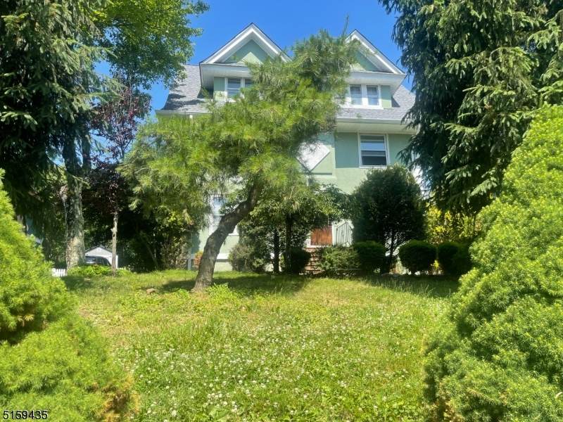 135 Mountain Ave - Photo 1