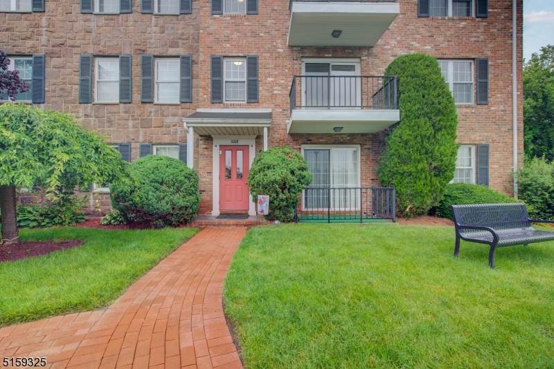 1008 Unicorn Way - Photo 1