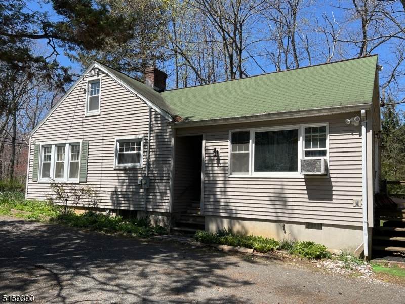77 Stonehouse Rd - Photo 1
