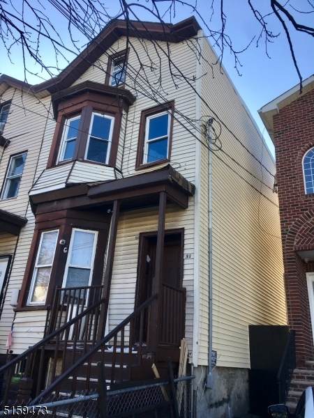 188 Summer Ave - Photo 1