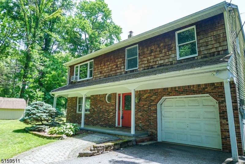 20 High Crest Dr - Photo 1