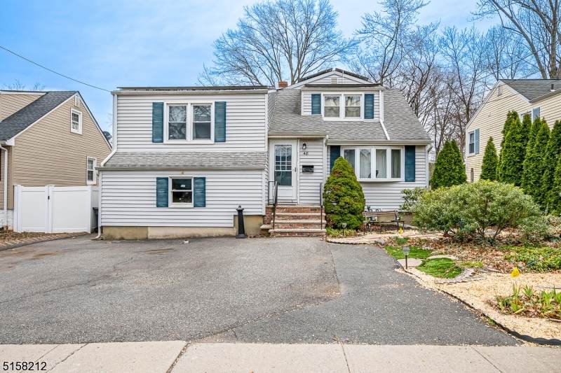 48 Rose St - Photo 1