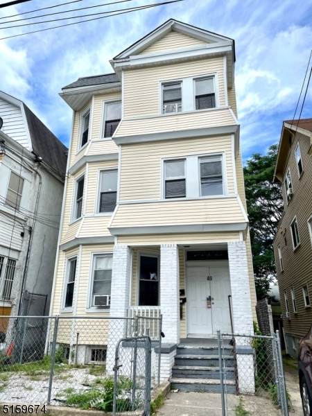 49 Chelsea Ave - Photo 1