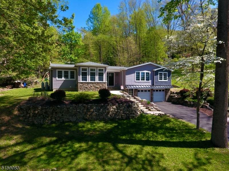 34 Dogwood Dr - Photo 1