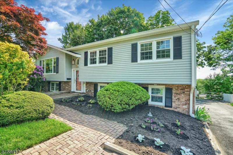 16 E Crescent Ave - Photo 1