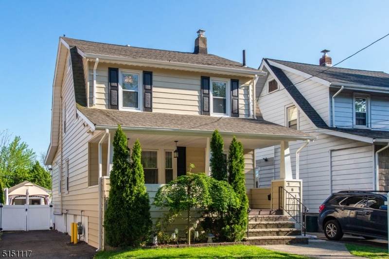 281 Union Ave - Photo 1