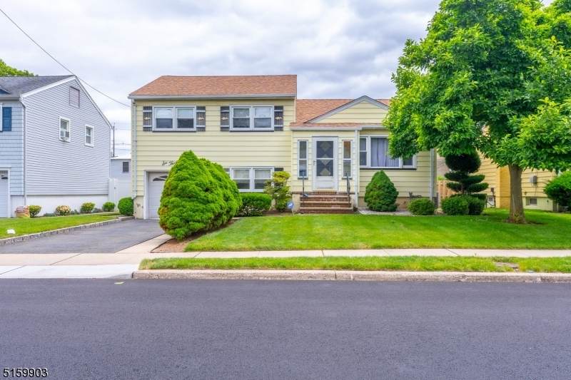 639 Colonial Arms Rd - Photo 1
