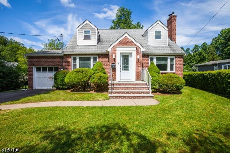 182 Walnut St - Photo 1