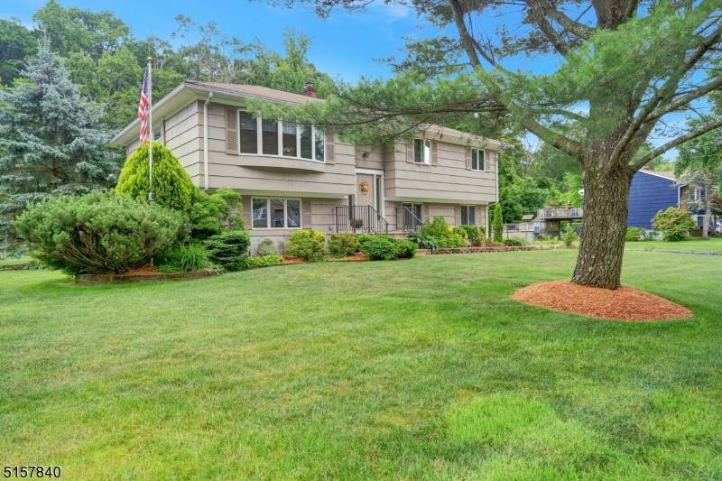 322 Andrew Pl - Photo 1