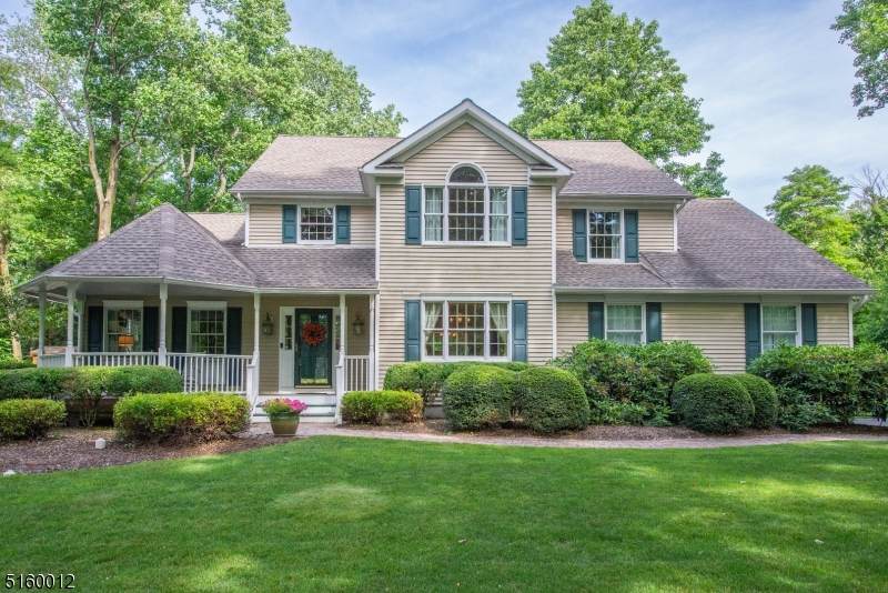 25 Sweetwood Dr - Photo 1