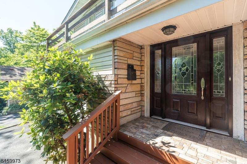 5 Overhill Rd - Photo 1
