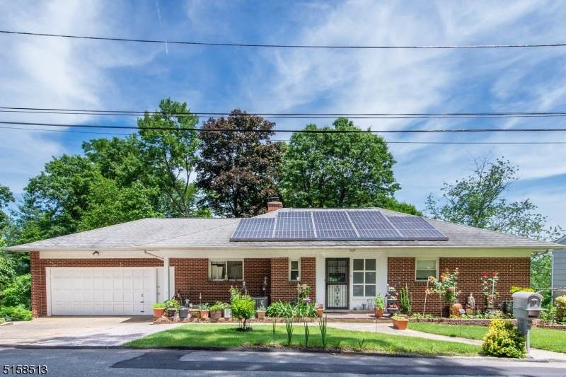 20 Longview Trail East - Photo 1