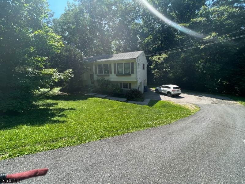 13 Hillsdale Dr - Photo 1