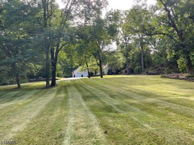 42 Newton Ave - Photo 1