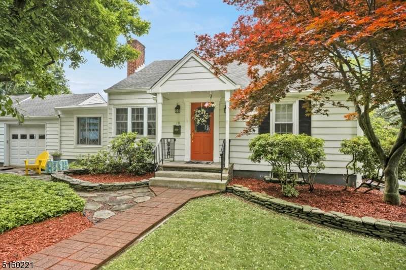 19 Emmons Ave - Photo 1