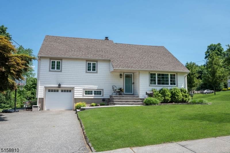 18 Ridge Ct - Photo 1