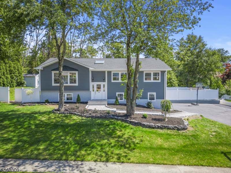 108 Packanack Lake Rd - Photo 1