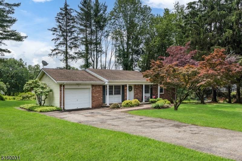 7 Hemlock Dr - Photo 1