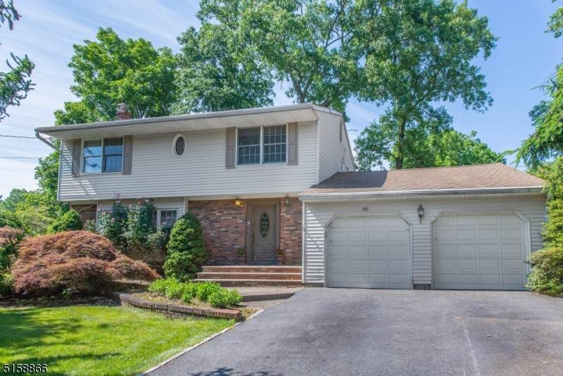 30 Debbie Ct - Photo 1