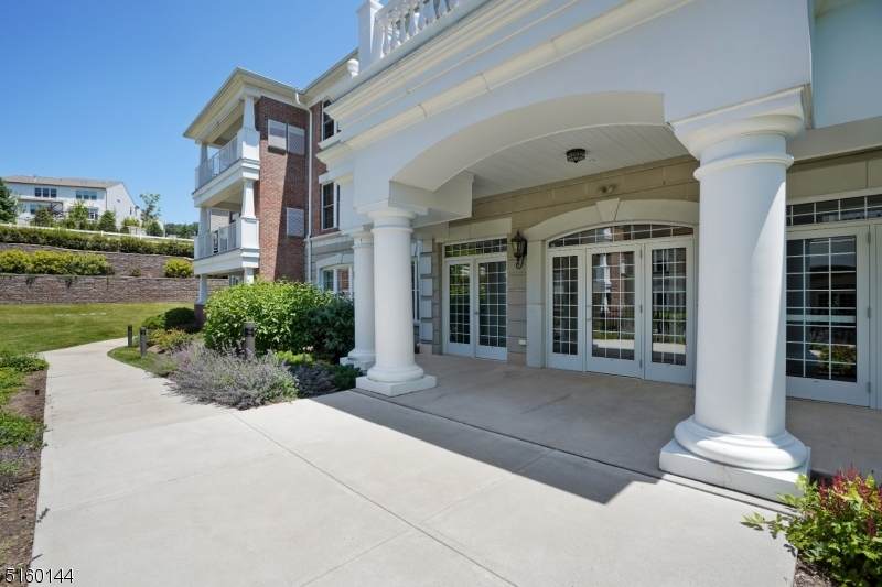 55 Four Seasons Dr - Photo 1