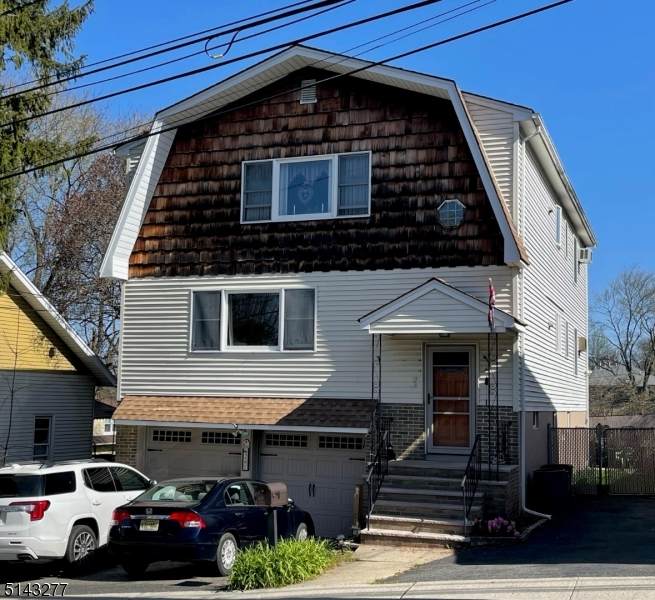 24 Cedarhurst - Photo 1