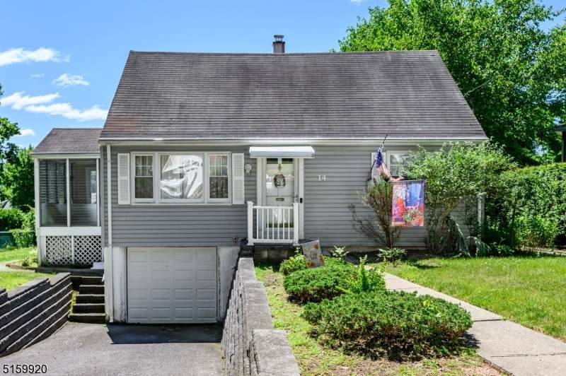 14 Westwood Dr - Photo 1