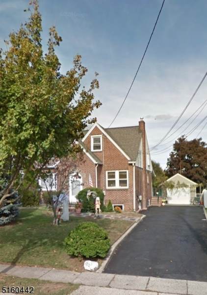 1710 Summit Ter - Photo 1