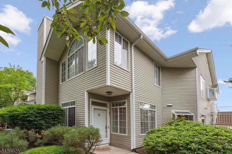 89 Birchwood Rd - Photo 1