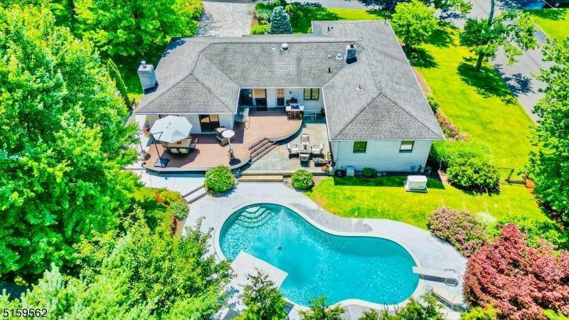 558 Pheasant Hill Rd - Photo 1