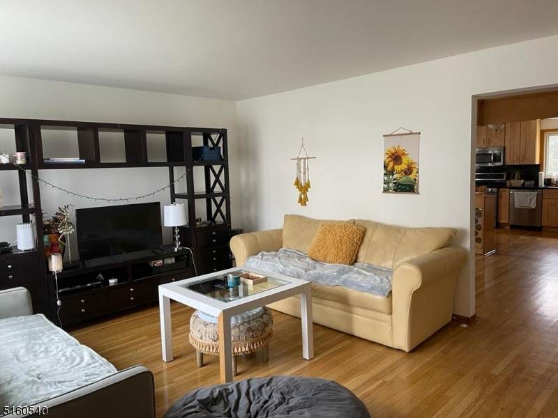 33 Wiedeman Ave - Photo 1