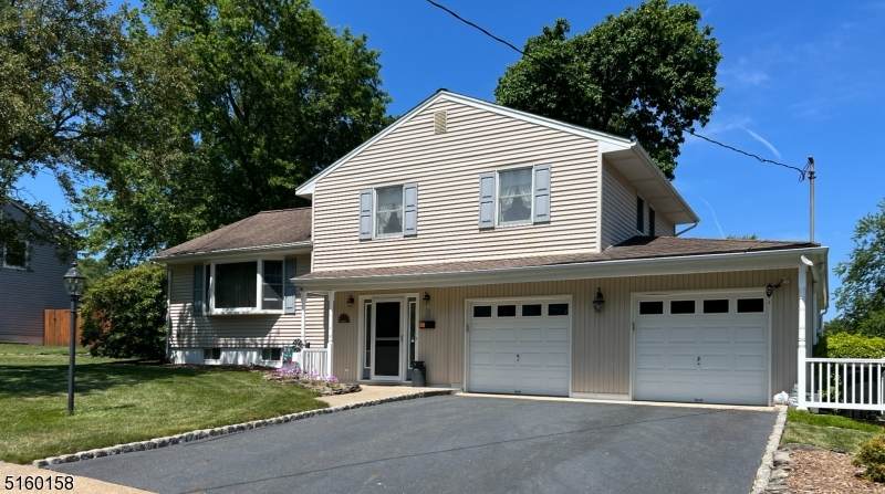 15 William St - Photo 1