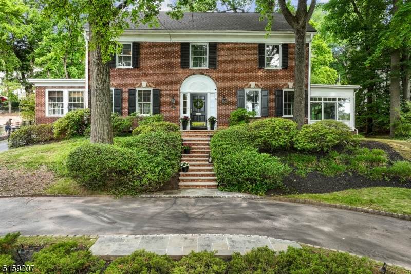 283 Wyoming Ave - Photo 1
