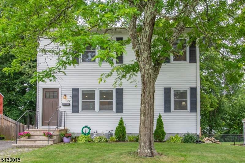 22 Sunset Dr - Photo 1