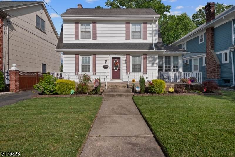 131 Princeton Rd - Photo 1
