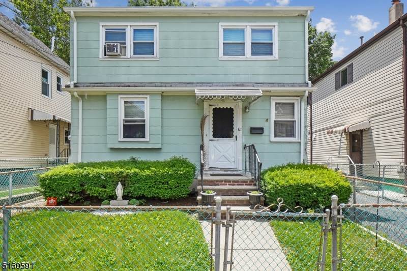 61 Wallace St - Photo 1