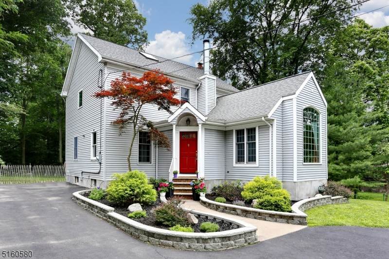 368 Lake St - Photo 1