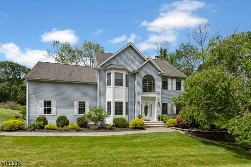 73 Spring Ln - Photo 1