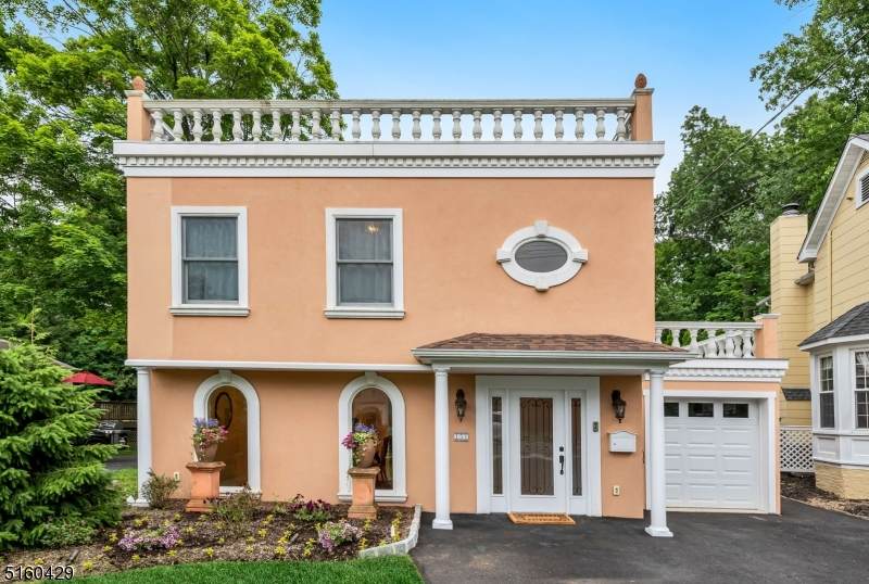 151 Park Ave - Photo 1